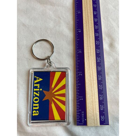 New in Package Arizona Caruso's Pizza Pie Souvenir Keychain - Picture 5 of 6